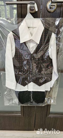 Костюм тройка на 4года