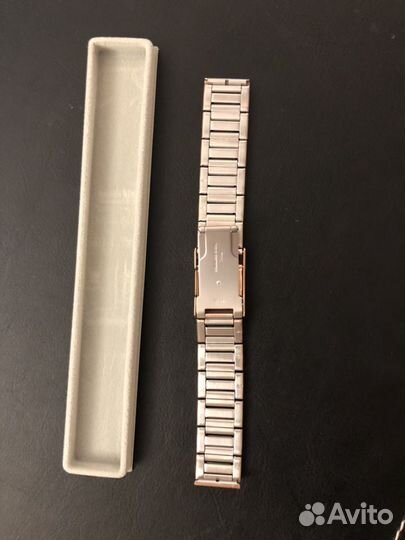 Металлический браслет для часов
