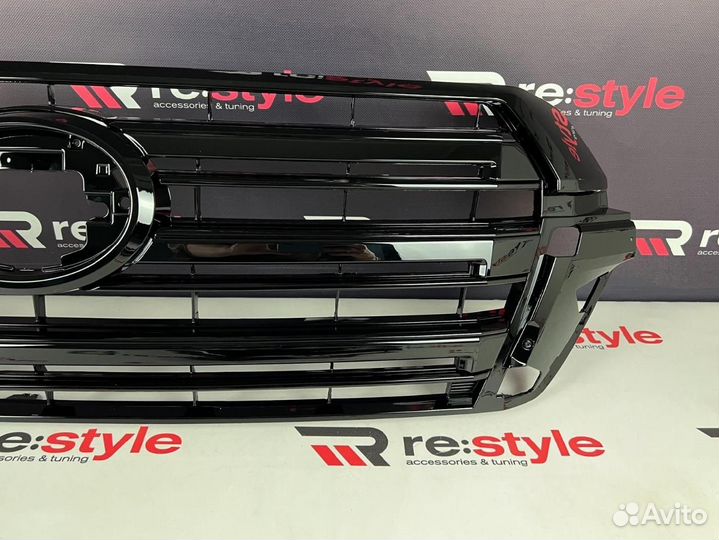 Решетка радиатора Land Cruiser 200 Executive N2291