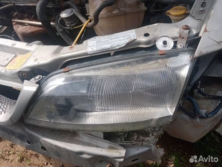 Фара передняя Opel Vectra B