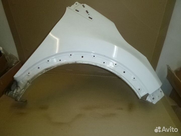 Крыло переднее правое Рено Каптюр Renault Kaptur