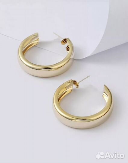 Серьги кольца крупные в стиле old money