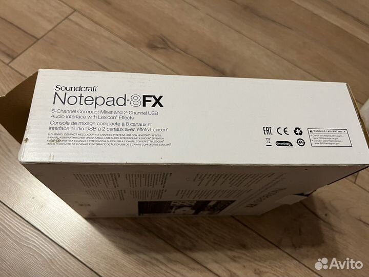 Микшерный пульт Soundcraft Notepad 8Fx