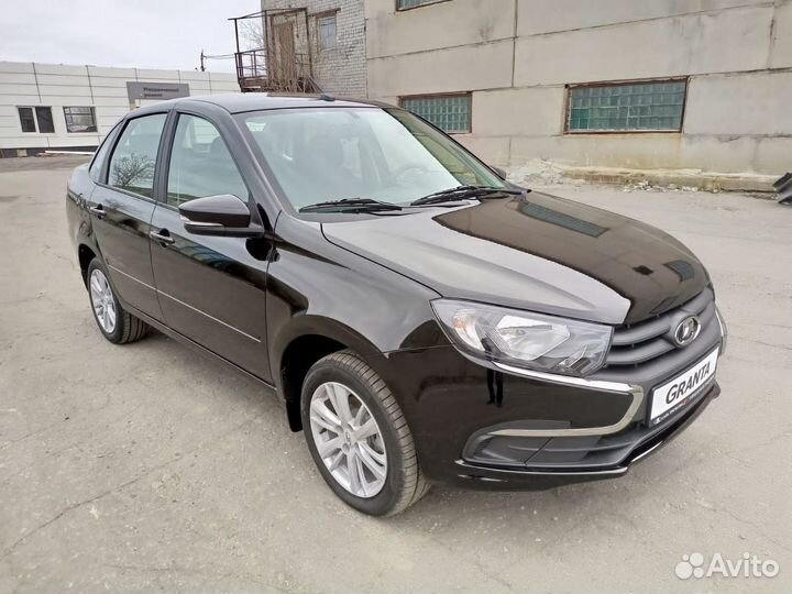 LADA Granta 1.6 МТ, 2023