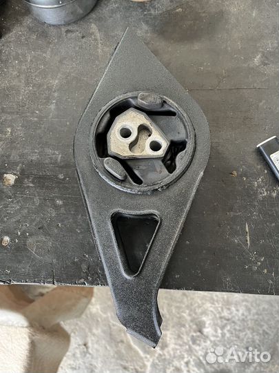 Опора двигателя LADA granta