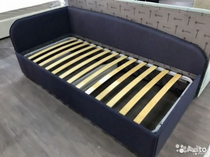 Подростковая кровать Мягкая спинка