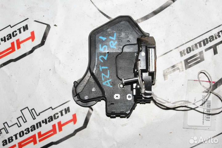 Замок двери toyota avensis AZT250 AZT250W AZT251 A