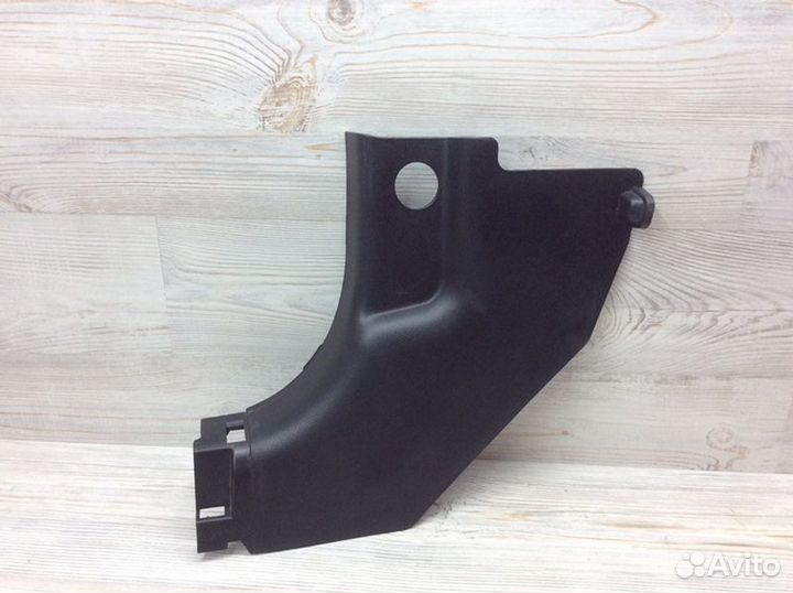 Накладка на порог внутренняя передняя левая Kia