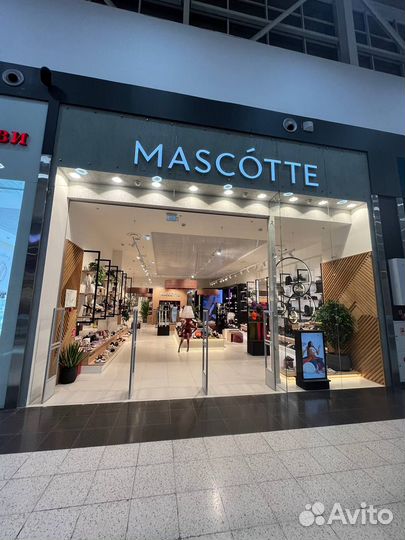 Стеклянная перегородка