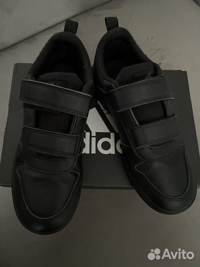 Кроссовки adidas