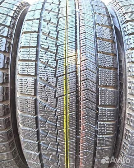 Bridgestone Blizzak VRX 225/50 R17 94Q