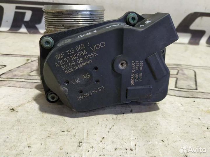 Дроссельная заслонка Volkswagen Passat B6 1.8 BZB