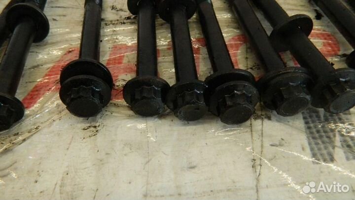 Болт головки блока для Nissan Patrol 5 1997-2010г