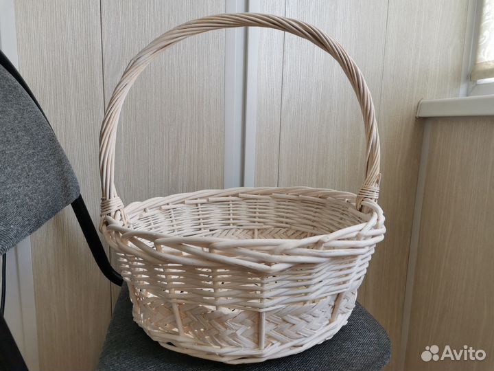 Корзина плетеная