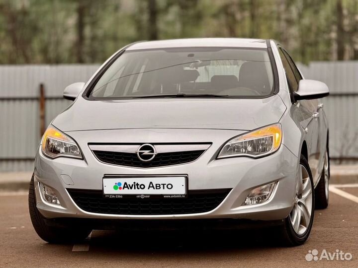 Opel Astra 1.6 AT, 2011, 93 000 км