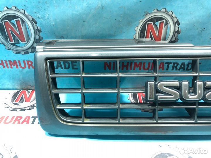 Решетка Isuzu Bighorn UBS25DW 6VD1 №230 1995