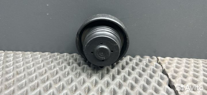 Пробка топливного бака Volkswagen Golf 4 1999