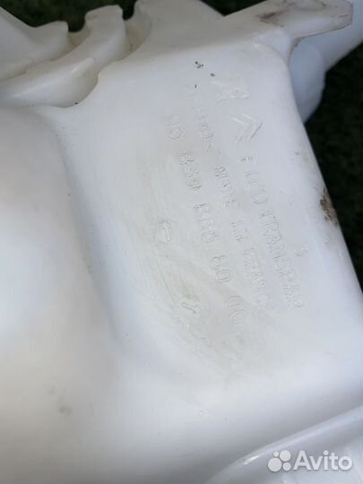 Бачок стеклоомывателя Peugeot 208 968398868000