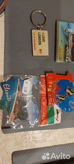 Магнитик,брелоки из путешествий