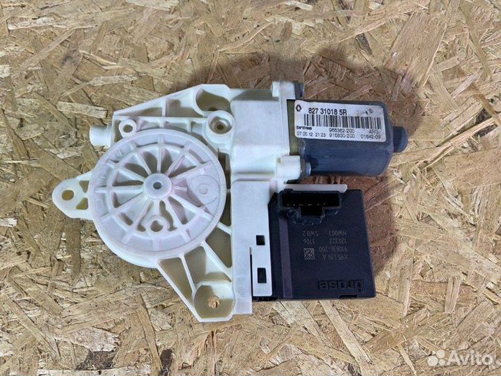 Мотор стеклоподъемника задний левый Renault Megan