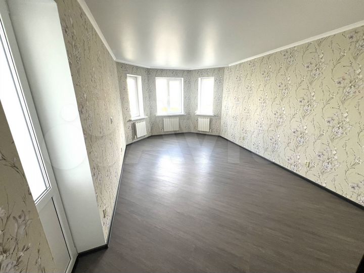 3-к. квартира, 90 м², 5/16 эт.