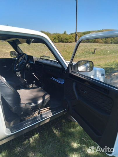 LADA 4x4 (Нива) 1.7 МТ, 2011, 180 000 км