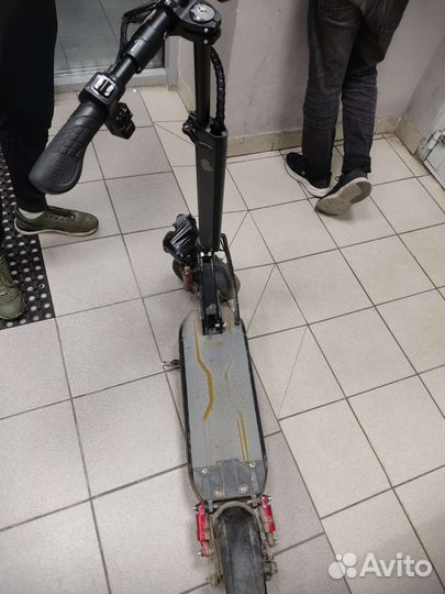 Электросамокат бу Wolonggu m4