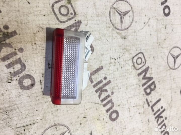 Подсветка двери Mercedes W212