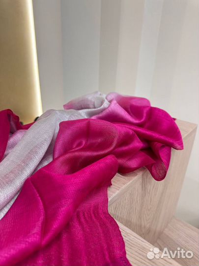 Женские шарфы и платки