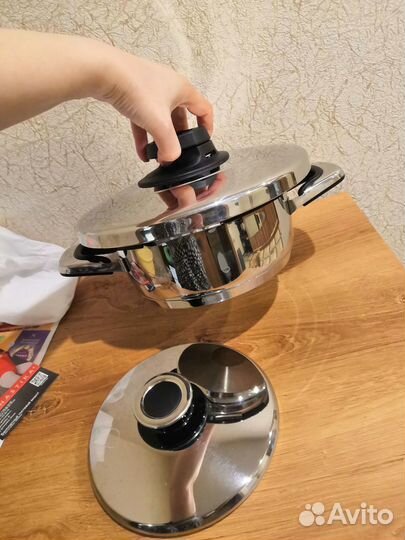 Набор Zepter:Кастрюля с крышкой+крышка-скороварка