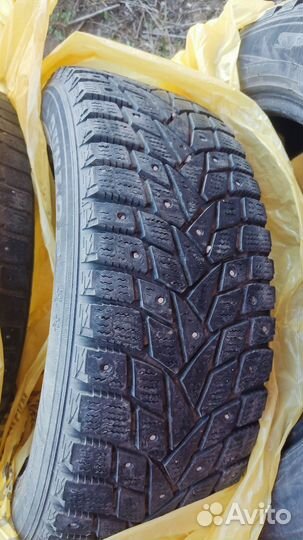 Dunlop SP Winter Ice 02 195/60 R15 92T