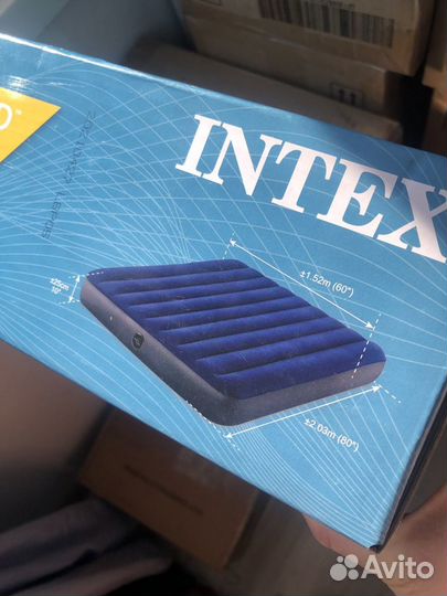 Матрас надувной intex двухместный 137 см