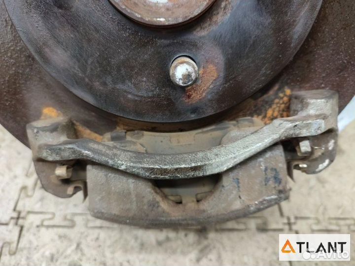 Ступица передняя правая nissan note