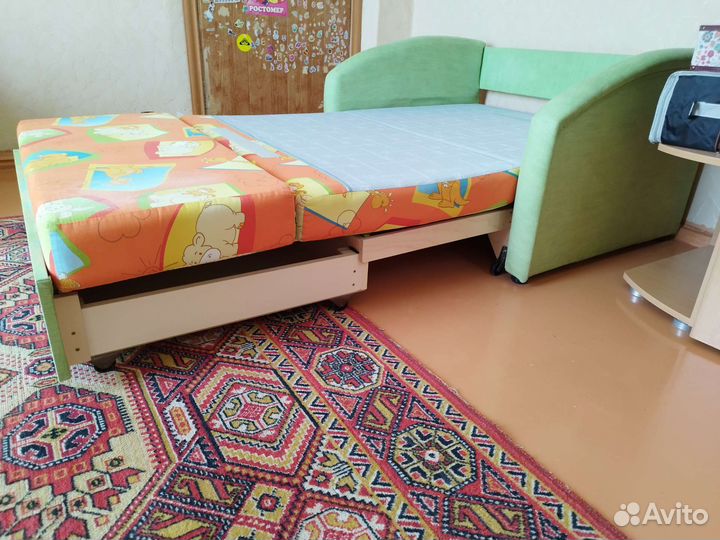 Детский диванчик раскладной б/у