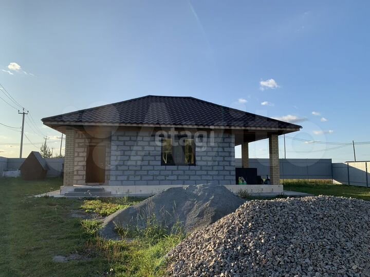 Дом 63,8 м² на участке 10,4 сот.