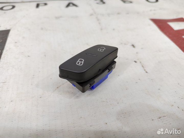 Кнопка центрального замка Volkswagen Passat B7 CDA