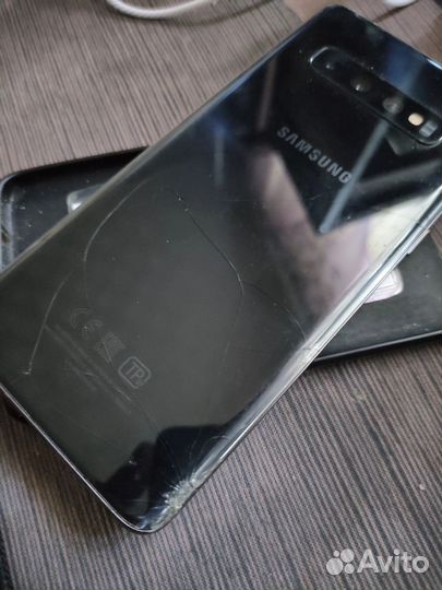 Обменяю или продам Samsung S10