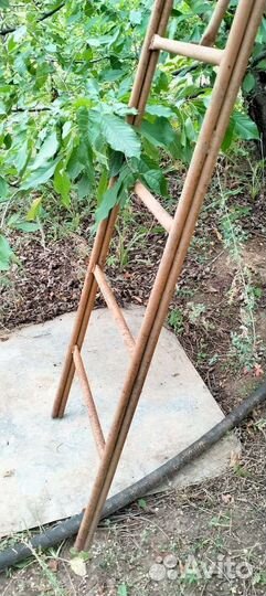 Металлическая лестница