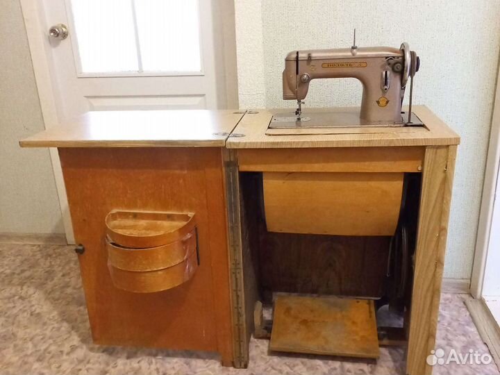 Швейная машина подольск ножная
