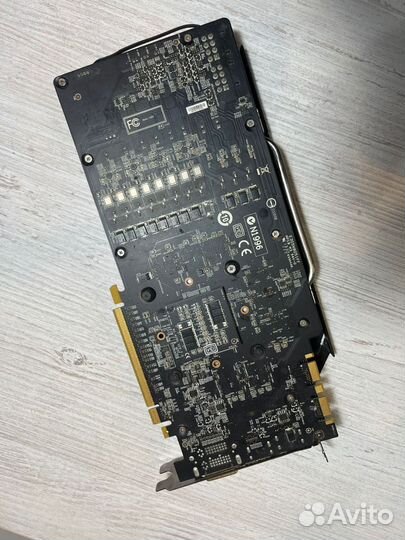 Видеокарта MSI GeForce N680GTX Lightning