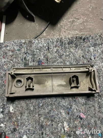 Вставка крышки багажника Toyota Mark 2 X-90