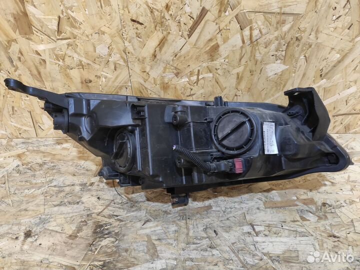 Фара левая Opel Astra J