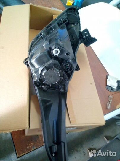 Фара передняя правая Kia Rio 4 X-line 2017