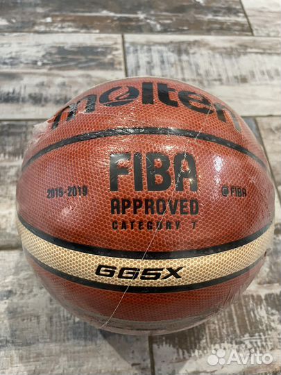 Баскетбольный мяч размер 5. Molten GG5X