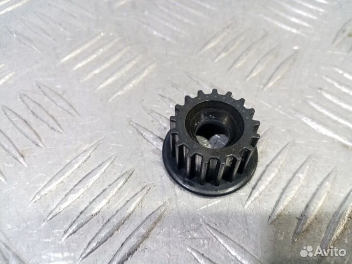 Б/У Шестерня балансирного вала#001