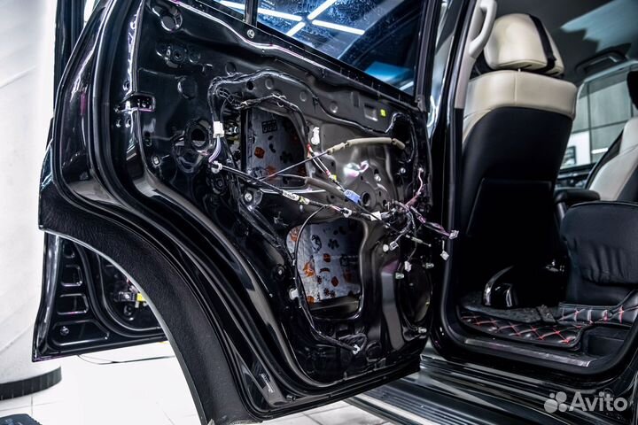 Шумка 4 двери камри