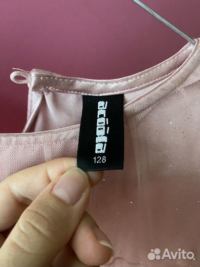 Платье для девочки нарядное праздничное 128