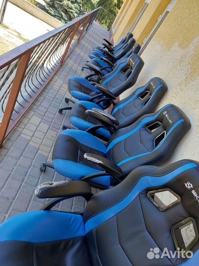 Компьютерное кресло