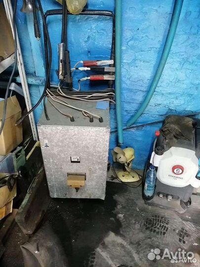 Пускозарядное устройство 10/200А