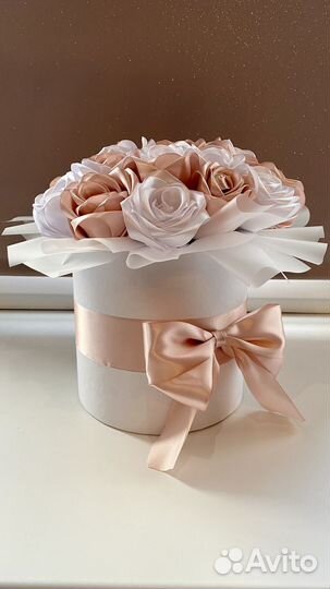 Букет роз из атласных лент